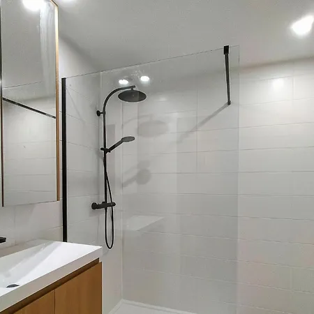 Awesome In With Kitchen Appartement *